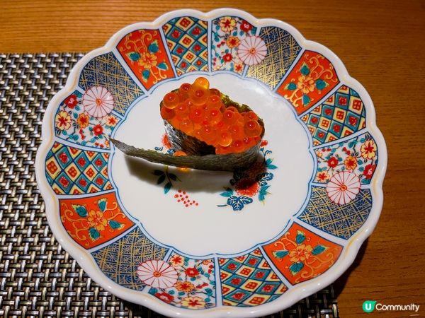 主打各式日本料理，手握壽司及和風小食