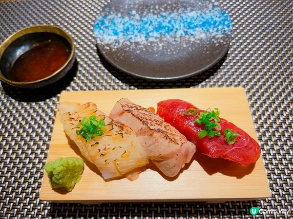 主打各式日本料理，手握壽司及和風小食