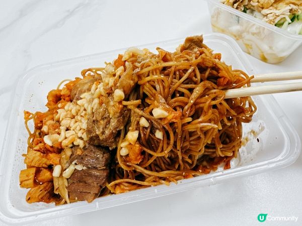 老闆以大米現磨手工筲箕河粉，真材實料！