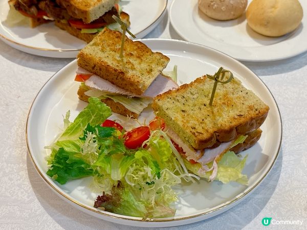 健怡午市套餐😍 有多款三文治/沙律供選擇💖✌🏻