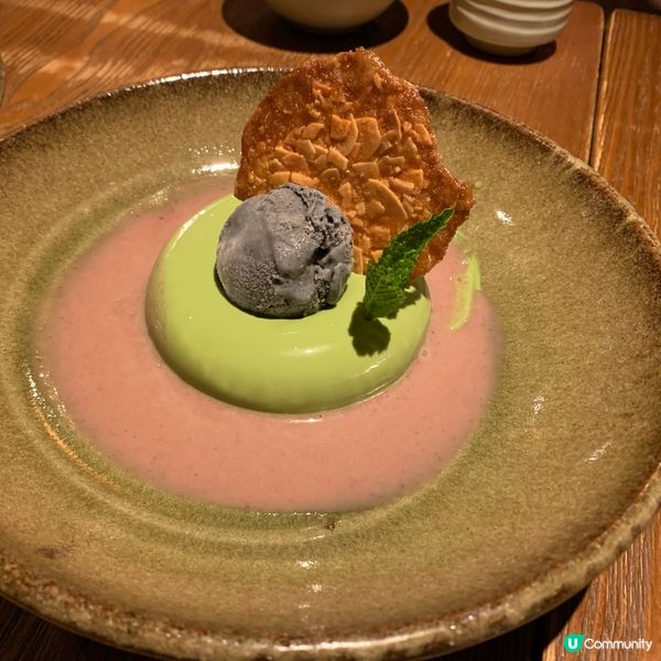 芝麻雪糕，抹茶布甸，杏仁脆餅