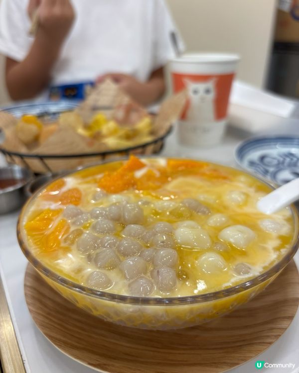 貓貓主題甜品店