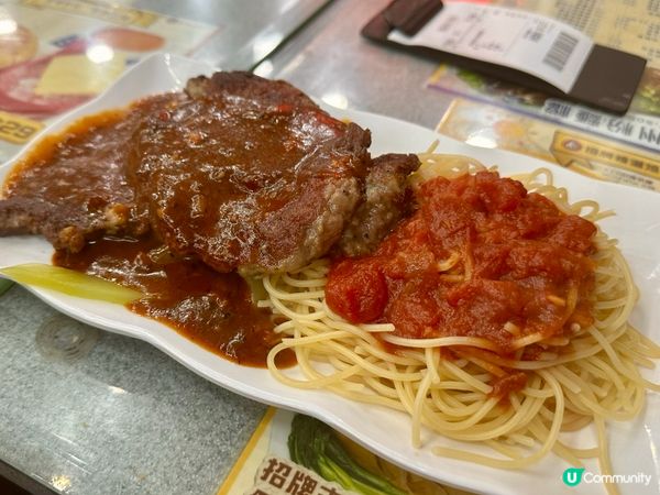 龍城冰室好味黑椒汁牛扒意粉