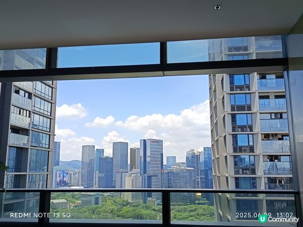 🏊‍♂️云端泳池×高球景观！深圳福田智选假日必住体验