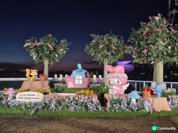 尖沙咀海運-黃昏下的海景和近期的Sanrio展品