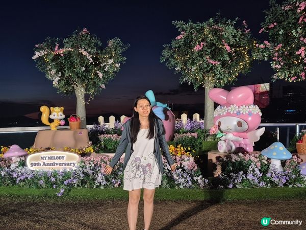 尖沙咀海運-黃昏下的海景和近期的Sanrio展品