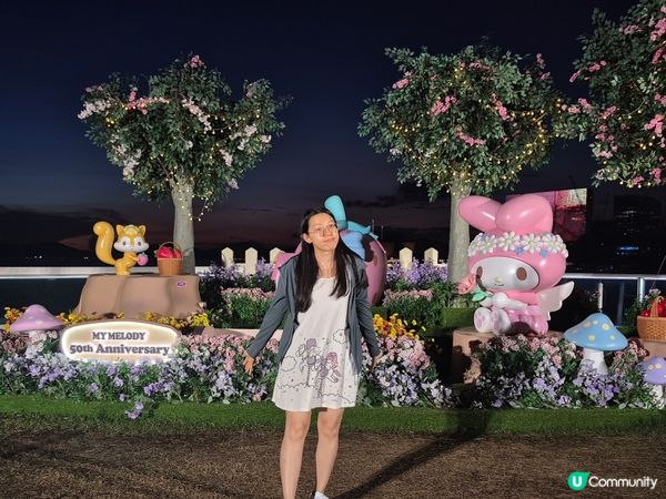 尖沙咀海運-黃昏下的海景和近期的Sanrio展品