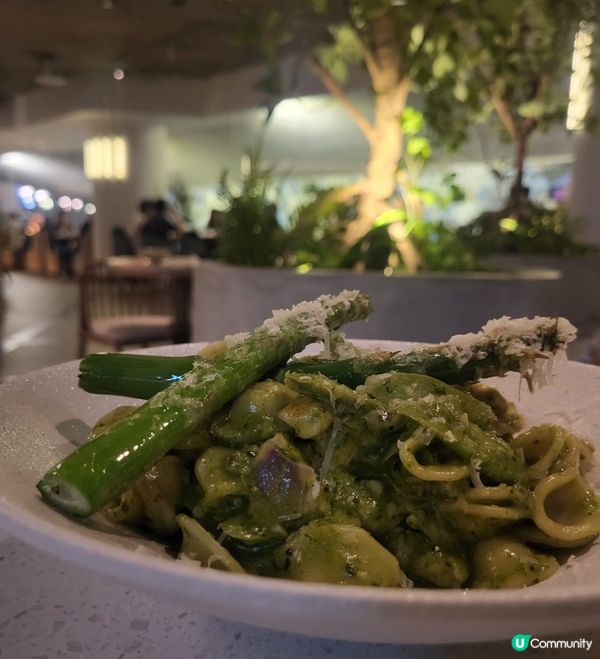 集餐廳、酒吧同埋文化展覽嘅全新概念店