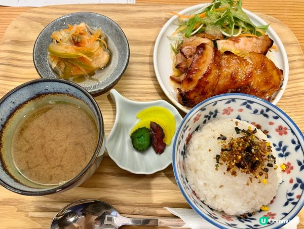 就到新年,約左同事一齊食飯