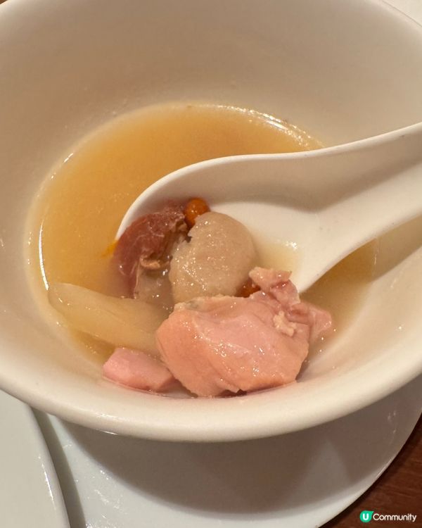 以龍蝦為主打的自助晚餐