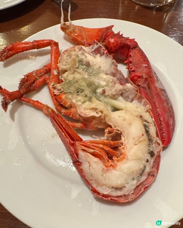 以龍蝦為主打的自助晚餐