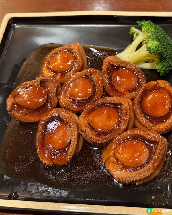 以龍蝦為主打的自助晚餐