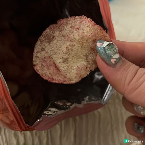 茄汁味薯片，紫粉滿滿停唔到口！🤤🍟