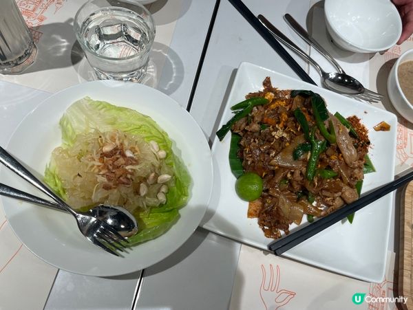 好友共聚的快樂泰菜