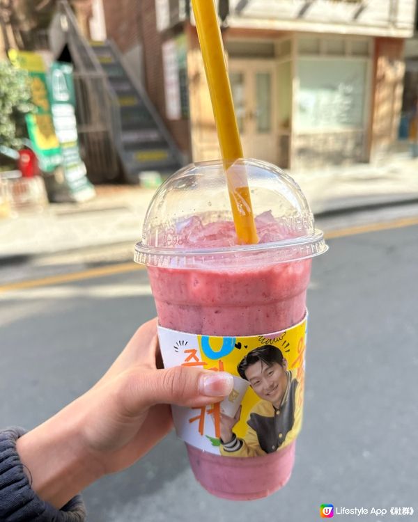 🇰🇷韓國連鎖咖啡店必飲之選Mega Coffee草莓香蕉🍓🍌