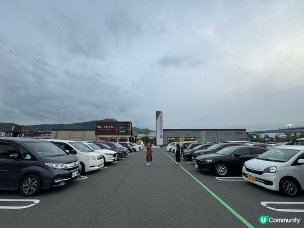 THE OUTLETS 全北九州最新最大商場！