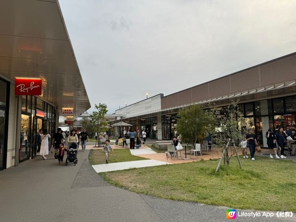 THE OUTLETS 全北九州最新最大商場！