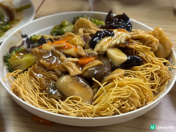 大樹下的人情味