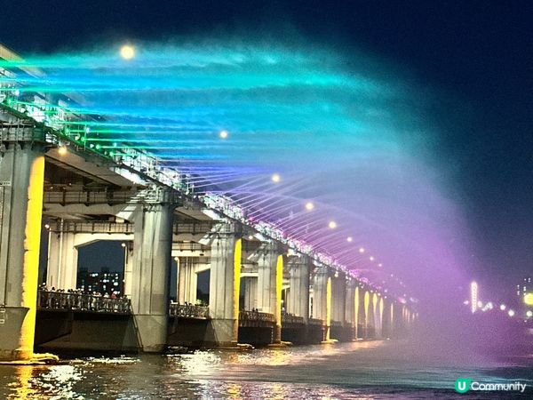 🇰🇷首爾盤浦大橋月光彩虹噴泉🌈週日夜晚真的超有氣氛！