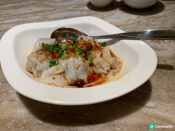  原味 vs 川味｜小籠包一次吃齊🔥  你支持哪一派？👇  