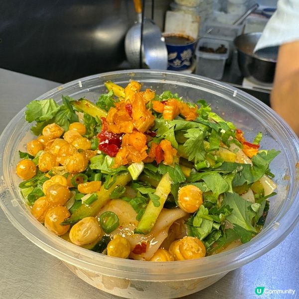 📸 旺角掃街新驚喜!麻辣涼皮勁過癮!🌶️✨