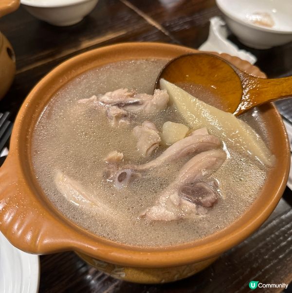 台灣龍涎居滋補養生雞湯，真材實料 😋