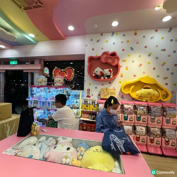 台北西門町嘅Hello Kitty 7-ELEVEN打卡🍬