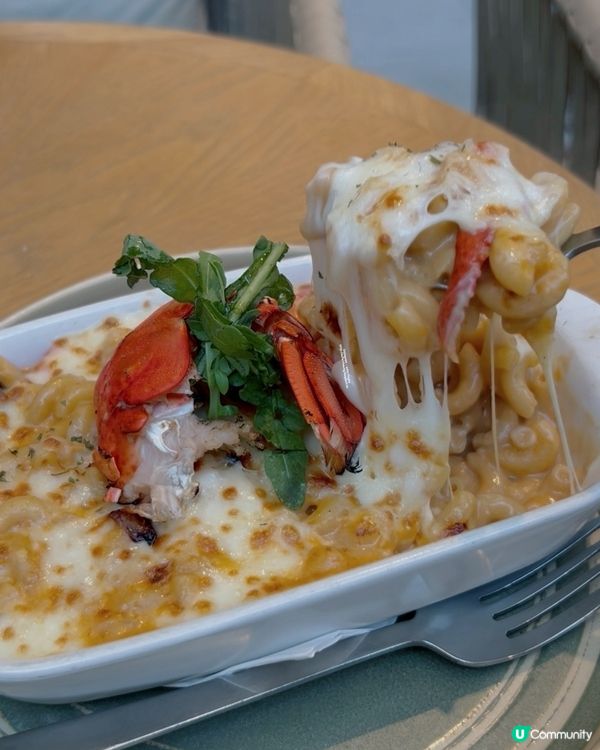 又去 M Square 嘆個 brunch 💕 看看海周圍逛逛