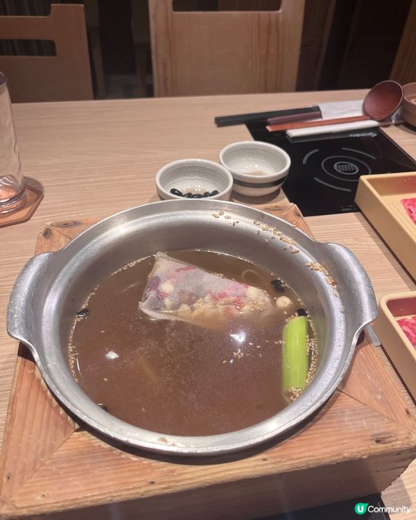 藥膳湯火鍋