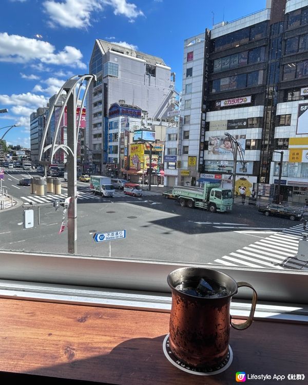 逛累了 💕 去嘆杯咖啡 ☕️ 食件鬆餅 🥞