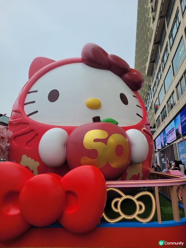 過年去海港城同Hello Kitty打卡！