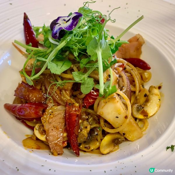 香辣煙肉蘑菇肉片意粉