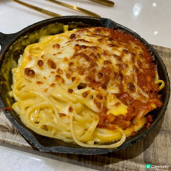 芝士焗肉醬意粉