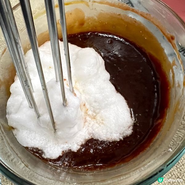 只需2樣材料鬆軟朱古力蛋糕 🍫🍰