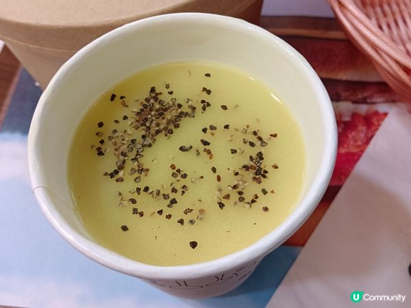 裝修後嘅錦薈坊MOS burger