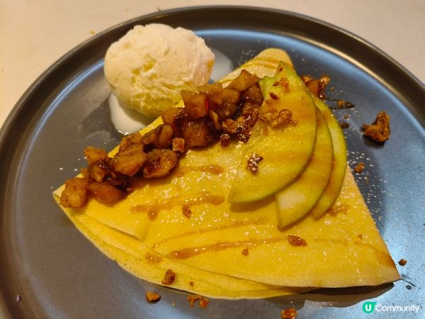 加拿大法式可麗餅😋  食過未？