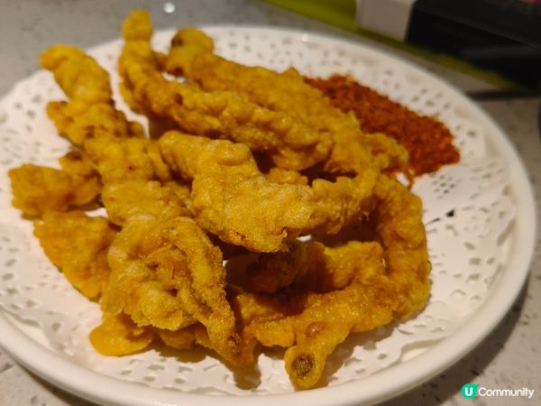 近年深得港人喜愛的酸菜魚，我們同樣喜歡，午餐便一起到中山石岐...