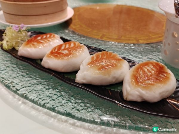 會展中庭聚餐！共嚐精緻美點心🤤