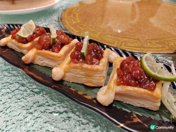 會展中庭聚餐！共嚐精緻美點心🤤