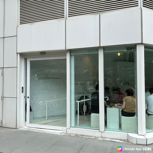 極簡約風Cafe．純白轉角位咖啡店 Until Coffee