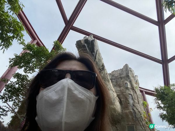 以為戴咗口罩就唔使塗防晒？以為冬天就唔怕太陽？太天真了。
