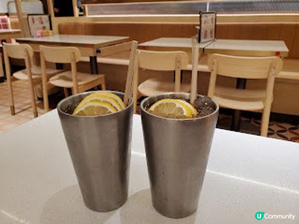 八月茶室．滋味酸菜魚