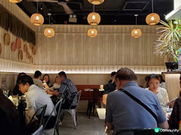 Thai-ger ．醉貓炒河鑊氣十足，蒜蓉包勁邪惡