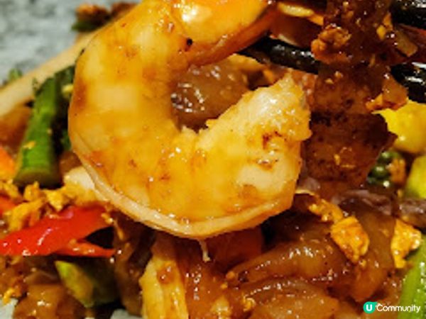 Thai-ger ．醉貓炒河鑊氣十足，蒜蓉包勁邪惡