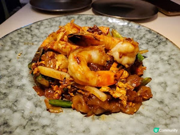 Thai-ger ．醉貓炒河鑊氣十足，蒜蓉包勁邪惡