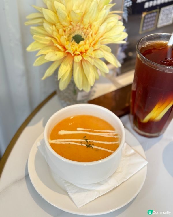 荔枝角文青餐廳🤤！午餐有意粉龍蝦包！🍝🦞