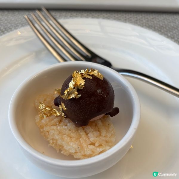 精美菜式朱古力三道菜嘅下午茶｡價錢算平,但勝在非常適合港女打...