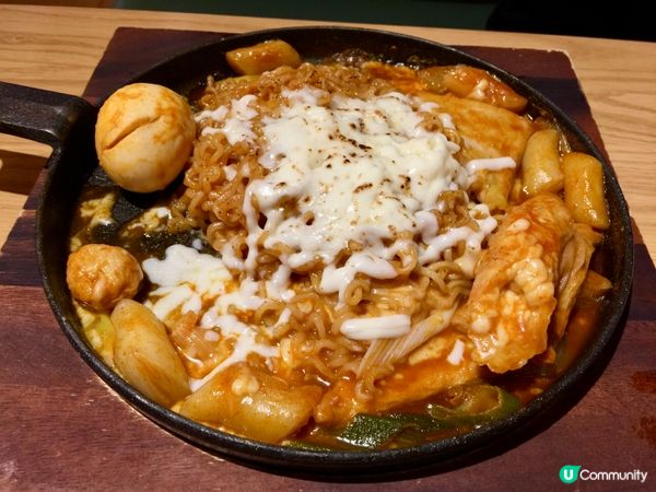 韓式芝士年糕炒辣麵