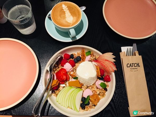 感受澳洲早午餐文化就是要點一杯flat white，悠閒地享...