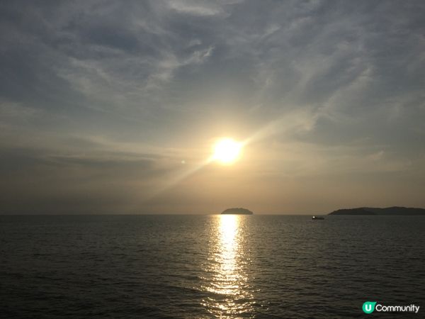 沙巴海天一色，浮潛及各種唔同水上活動適合大人及小朋友。又有海...